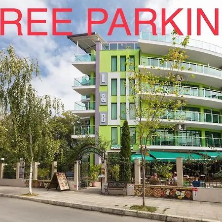 L&b- Free Parking Отель 3*