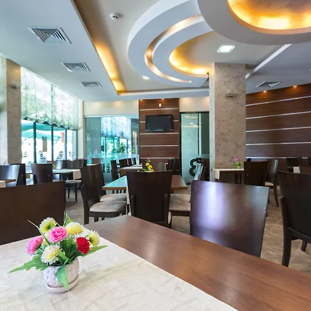 L&b- Free Parking Отель 3*