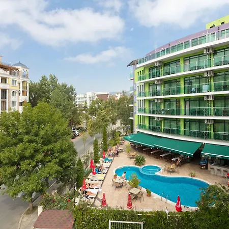 Отель L&b- Free Parking 3*