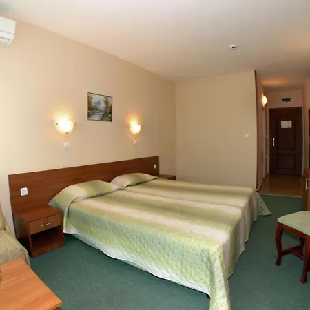 Отель L&b- Free Parking