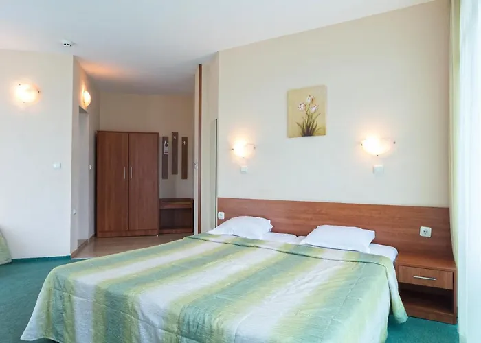 L&b- Free Parking Hotel