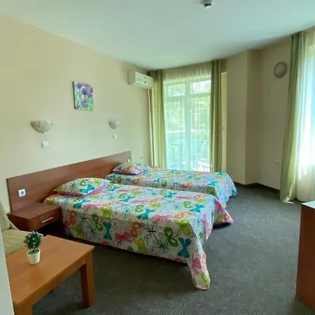 L&b- Free Parking Hotel