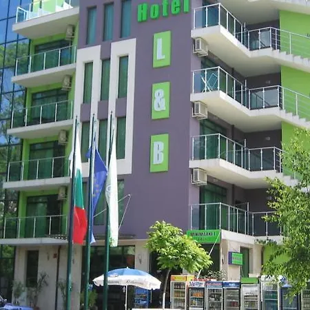 L&b- Free Parking Szálloda