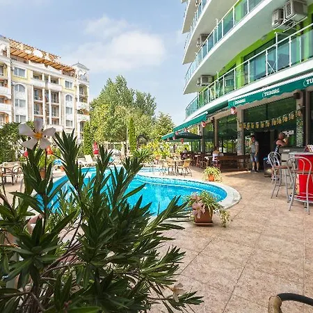 L&b- Free Parking 3*