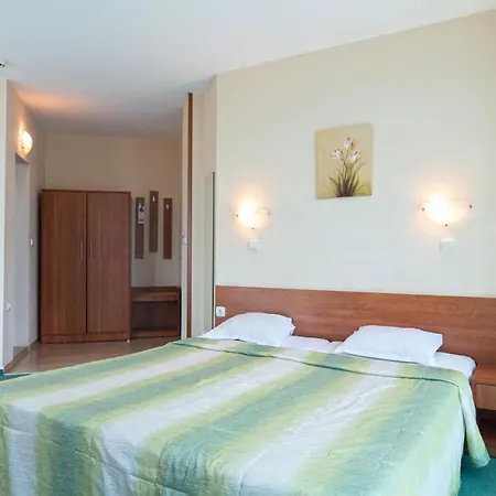 L&b- Free Parking Hotel