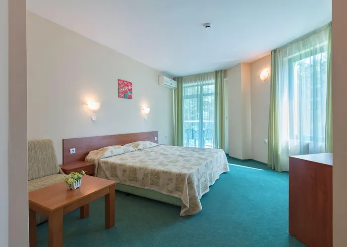 L&b- Free Parking Hotell