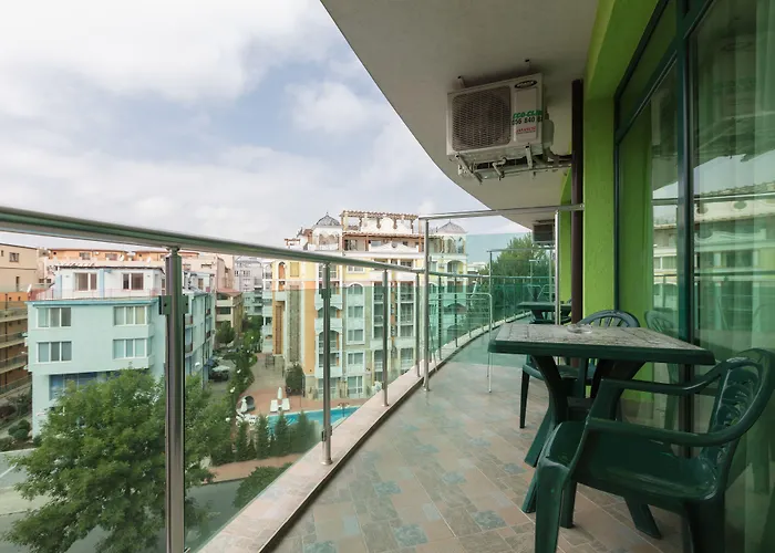 L&b- Free Parking Hotell Slăntjev Brjag