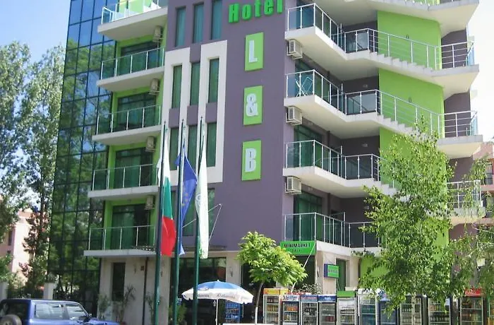 L&b- Free Parking Hotell