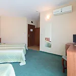 L&b- Free Parking 3*