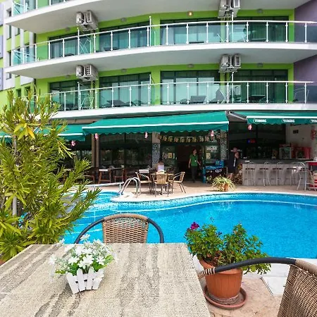 L&b- Free Parking Хотел 3*